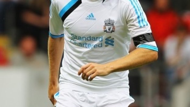 Кристиан Поулсен напусна Ливърпул и премина в Евиан