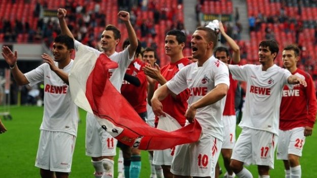 Руди Фьолер беснее след историческа загуба от Кьолн