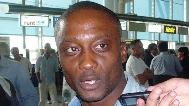 Андвеле Слори ще получава по 24 бона на месец в Левски