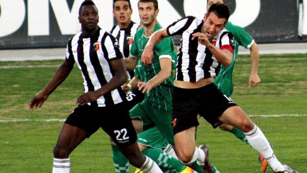 "Пловдивски експрес" мина през "софийската теснолинейка"