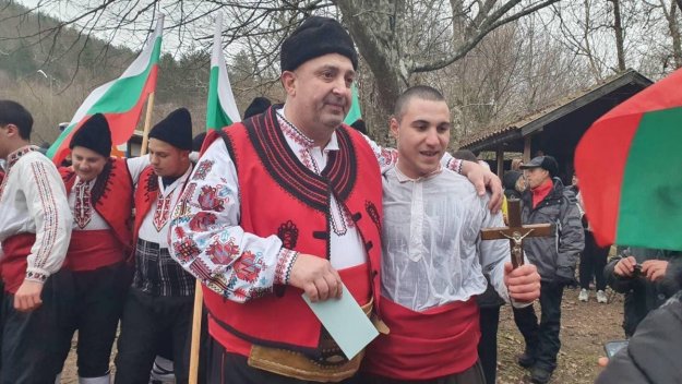 Световен шампион спаси кръста в сърцето на Странджа
