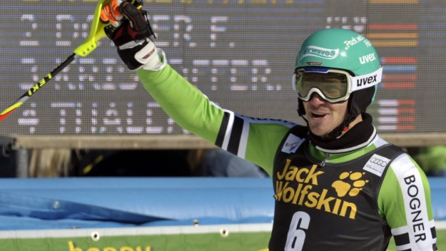 Нойройтер с победа в Кранска гора