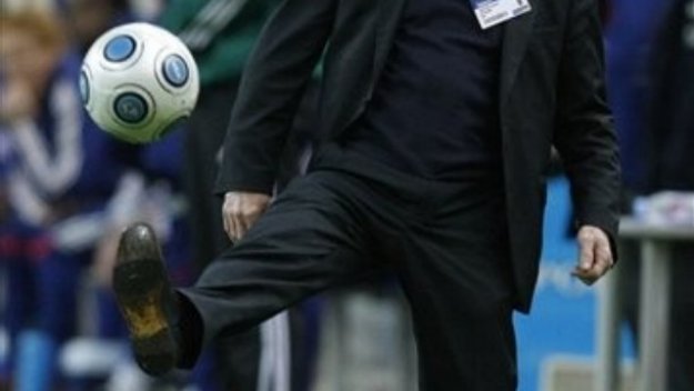 На 75 г. Трап подписва четиригодишен договор с Мароко