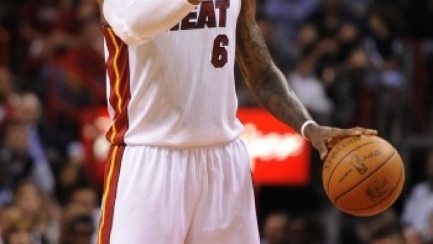 Маями изостана с 20 точки, но обърна Голдън Стейт