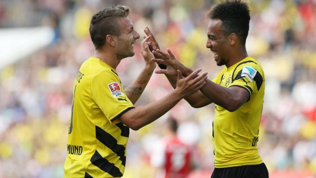 Борусия Дортмунд разцъфна в Есен