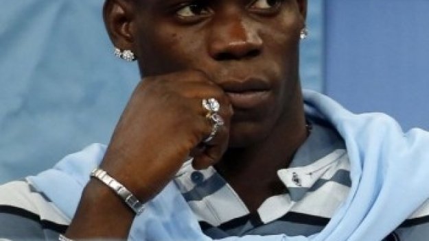 Балотели не играл срещу Реал заради скандал с Манчини