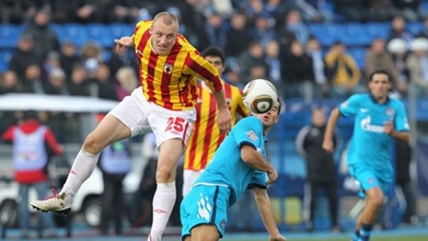 Русия и Иван Стоянов с цял мач срещу Терек