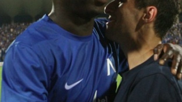 &quot;Бащата на ментетата&quot; уредил Дембеле с фалшивата книжка