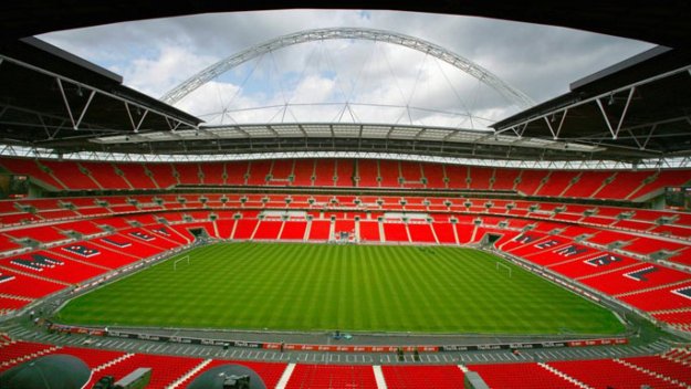 Без дерби на Лондон на 31 декември