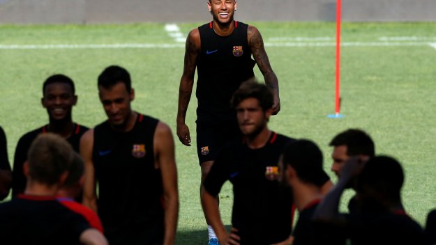 Клуб от Лига 2 обяви: Купихме Неймар, представяме го в петък + СНИМКА