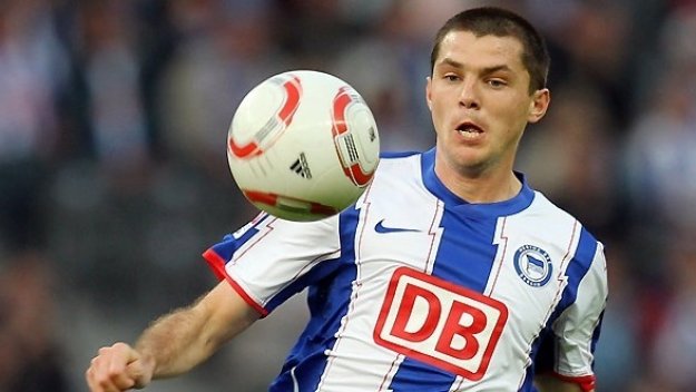 Домо игра един час при загуба на Херта