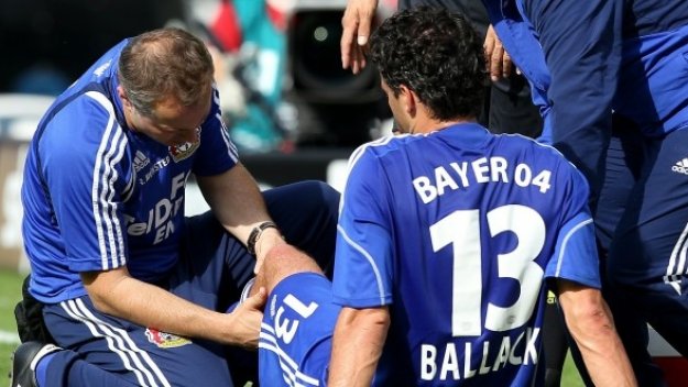 Балак вън от игра за 6 седмици