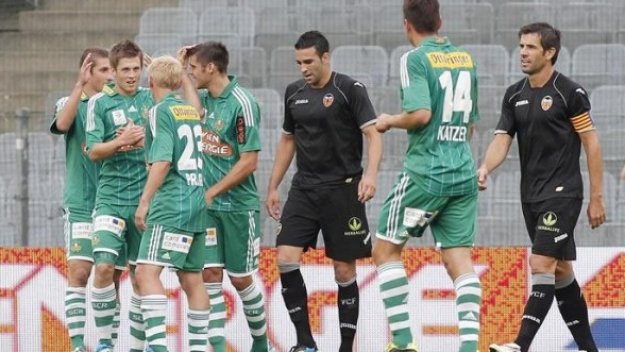 Австрийци пребиха Валенсия с 4:1