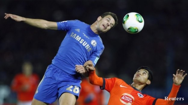 Сезар Аспиликуета: Торес няма достатъчно късмет