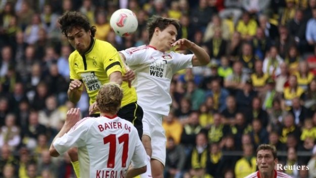 Барса мисли за Матс Хумелс