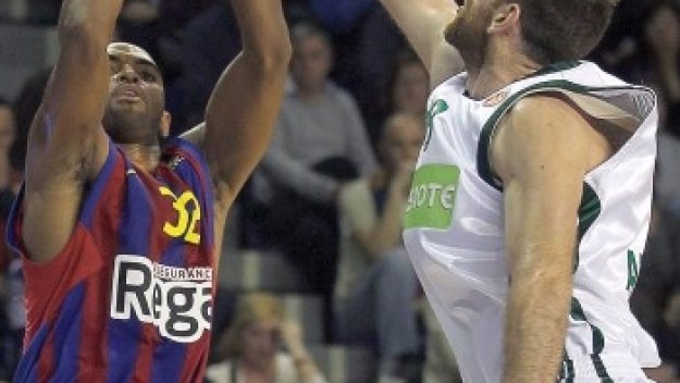 Барса с драматично 83:82 срещу Панатинайкос в Евролигата