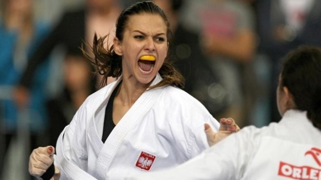 Левандовски се фука със златен медал на своята каратистка