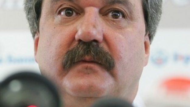 Батков реди състава на Ясен - пуска младоците