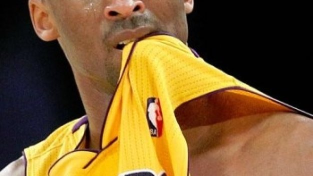 Сакраменто изненада Лейкърс