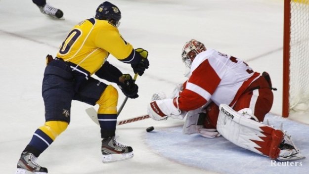 Детройт Ред Уингс аут от  плейофите