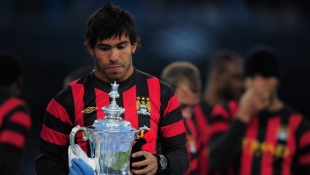 Тевес попадна в разширения състав на Аржентина за Копа Америка