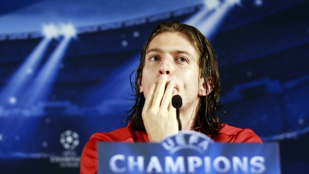 Шансовете на Челси да привлече Фелипе Луис се увеличиха