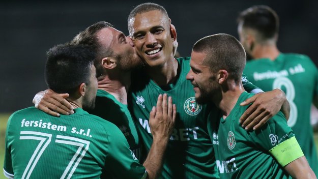 Ботев Враца тресна Етър с 3:2 и остава в елита