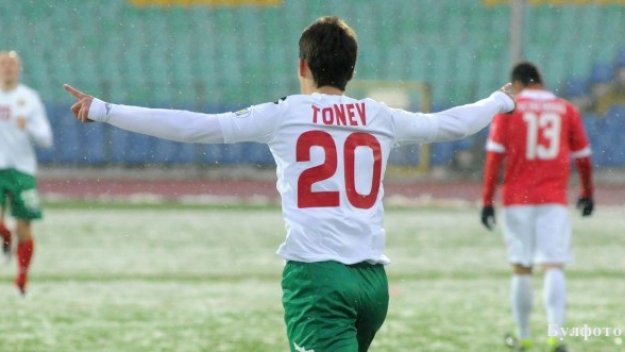 Героят Александър Тонев не е сигурен за титулярното си място