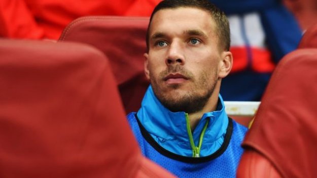 Подолски може да обмисли напускане