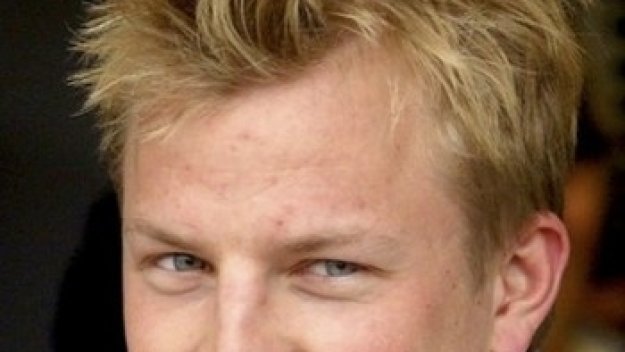 Кими се качва отново в болида след 2 седмици