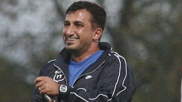 Заклаха треньор по време на мач + ВИДЕО