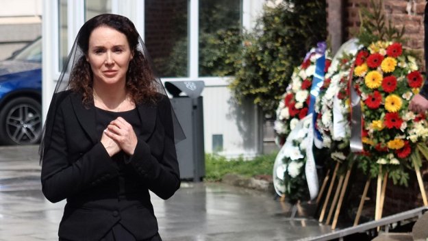 Емоционално! Мария Петрова трогна всички на поклонението на Боби Михайлов