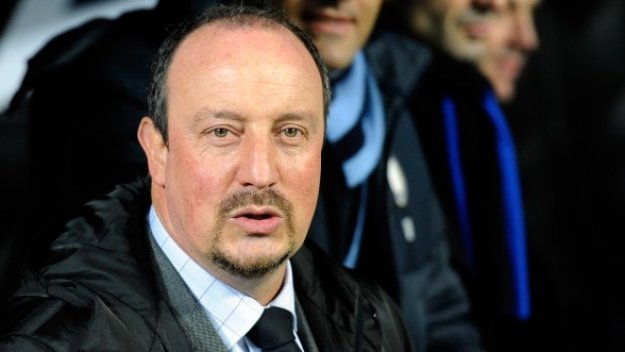 Бенитес: Не мога да бъда едновременно приятел и съперник със сър Алекс