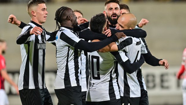 Локо Пловдив излиза за тройна премия на "Герена"