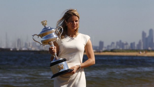 Ким Клайстерс се предлага на Гришата