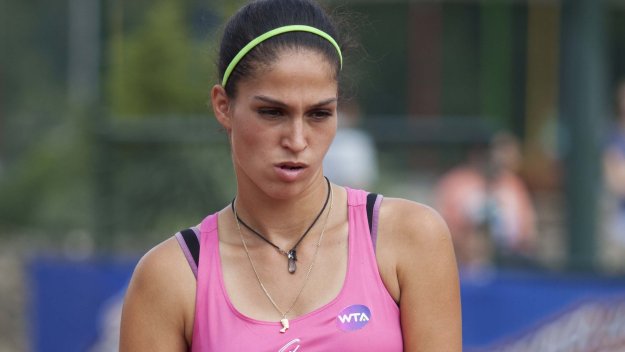 Изабелла Шиникова отпадна рано-рано на Ролан Гарос