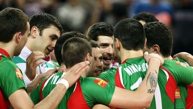 Родните "лъвове" излизат днес да схрускат Корея