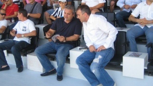 Коко Динев нападна Черно море