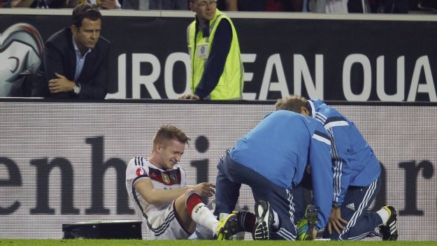 Ройс се връща в лазарета за още 4 седмици