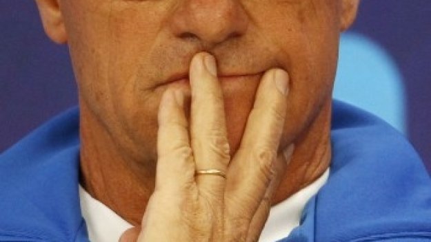 Капело в крайна сметка няма да поема ПСЖ