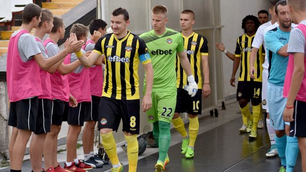 Ботев врътна 0:0 с Маритимо в Бургас, ще гони успех в реванша