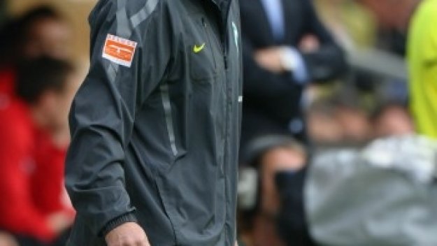 Треньорът на Вердер съди БМВ