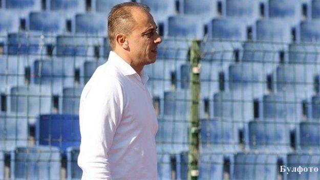 Илиан Илиев остава треньор на Левски. Боримиров се завръща на &quot;Герена&quot;