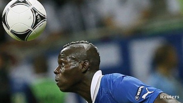 Балотели: Ще се опитам да мина Луиджи Рива по голове за Италия