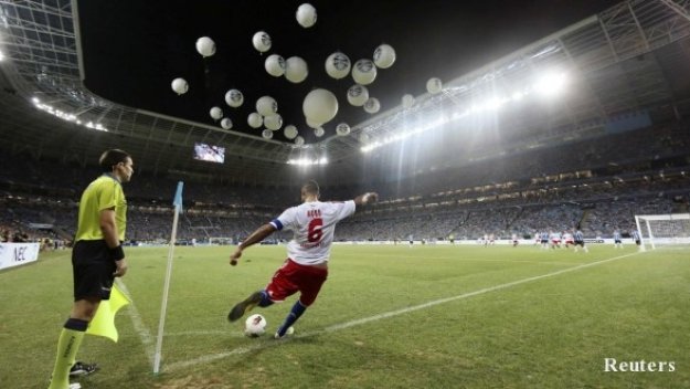 Гремио откри новия стадион с победа над Хамбургер