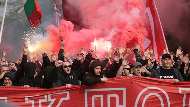 На война срещу БФС и Боби Михайлов: Ултраси на ЦСКА готвят да прекратят България - Франция