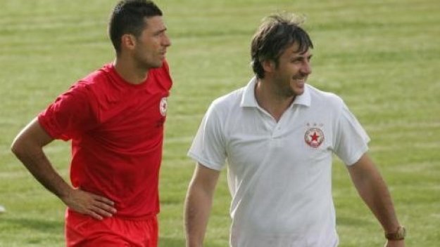 Тибони и Акуаро си спретнаха меле пред &quot;Армията&quot;