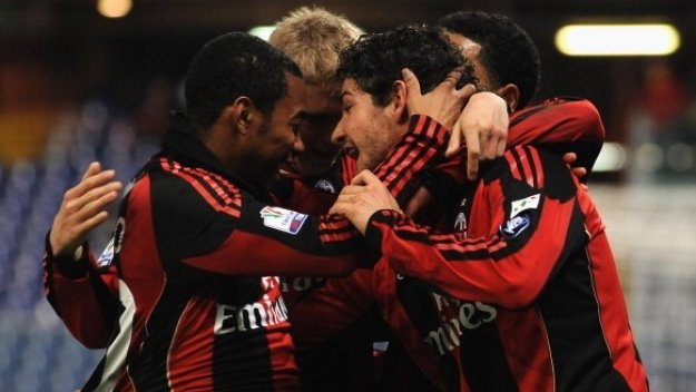 Страхотен Пато прати Милан на 1/2 финал за Купата на Италия