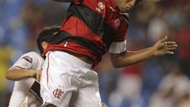 Роналдиньо отпадна от сметките на Мано Менезеш