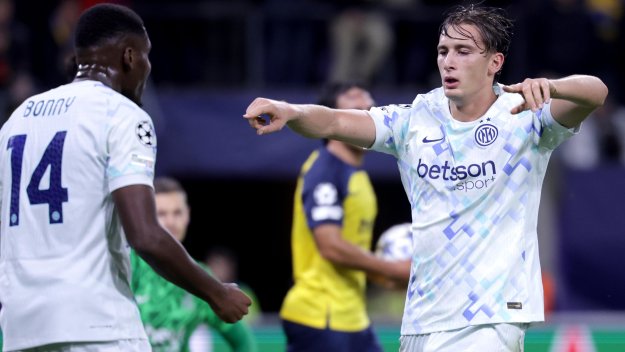 Луис Енрике и Пио Еспозито. Интер прави промени за мача в Мадрид